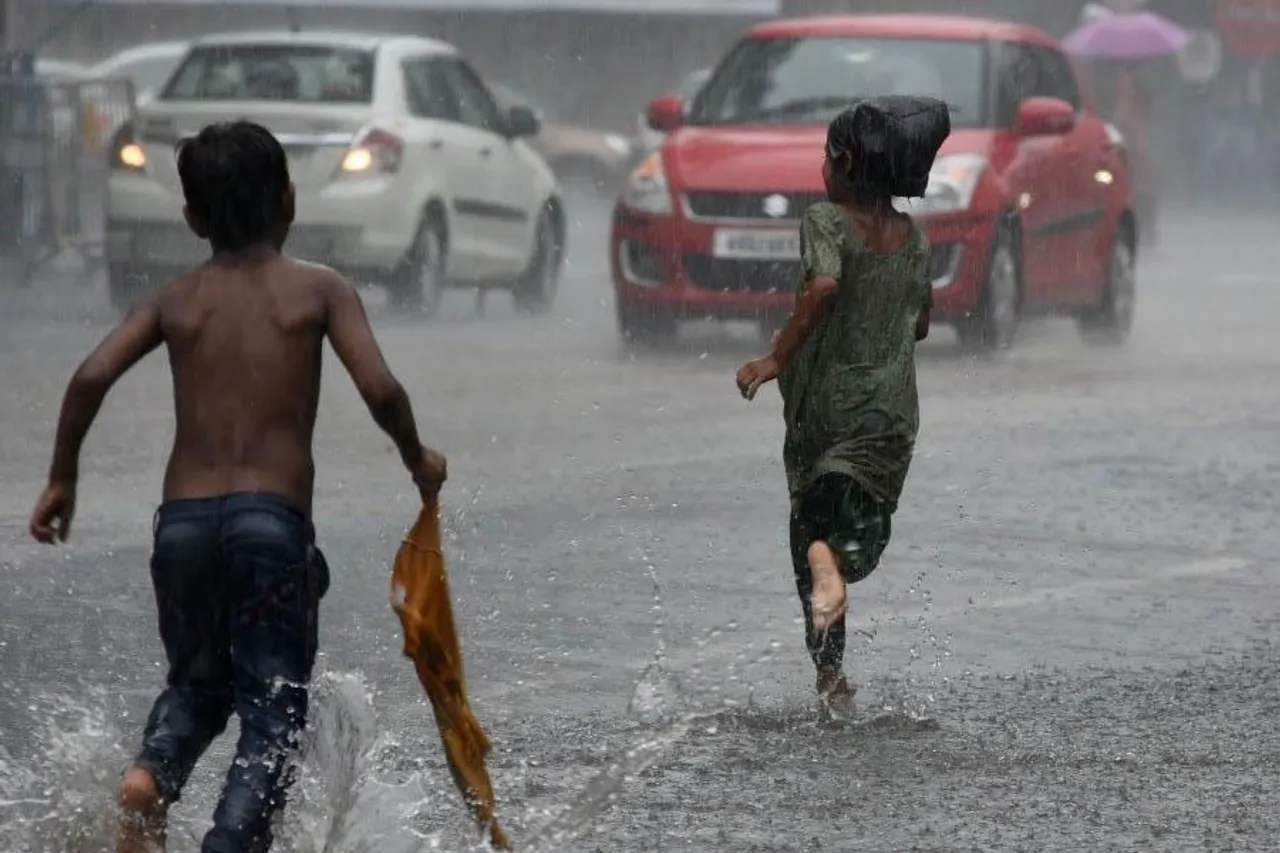 In Uttar Pradesh, heavy rain is anticipated within the next 24 hours
