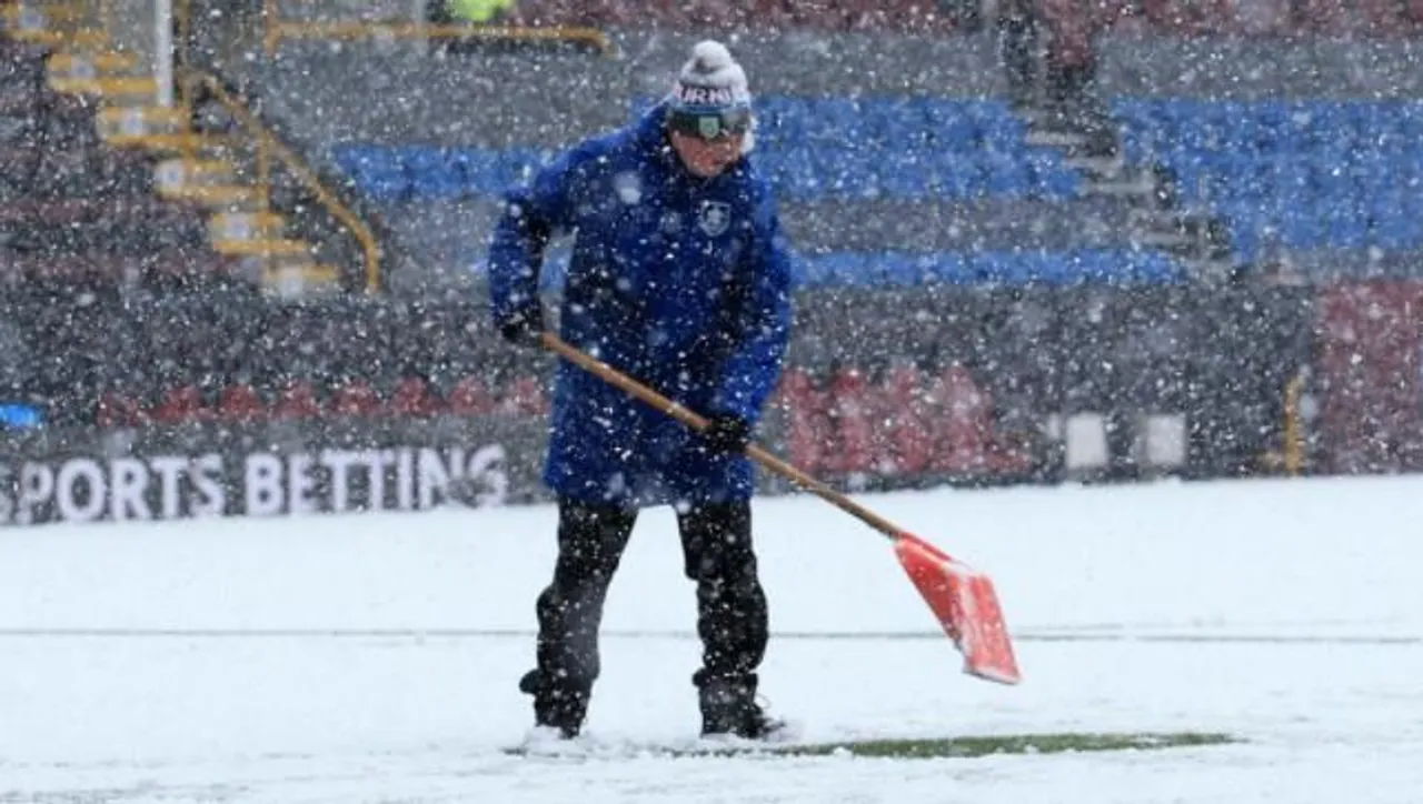 Tottenham's clash with Burnley postponed due to heavy snow