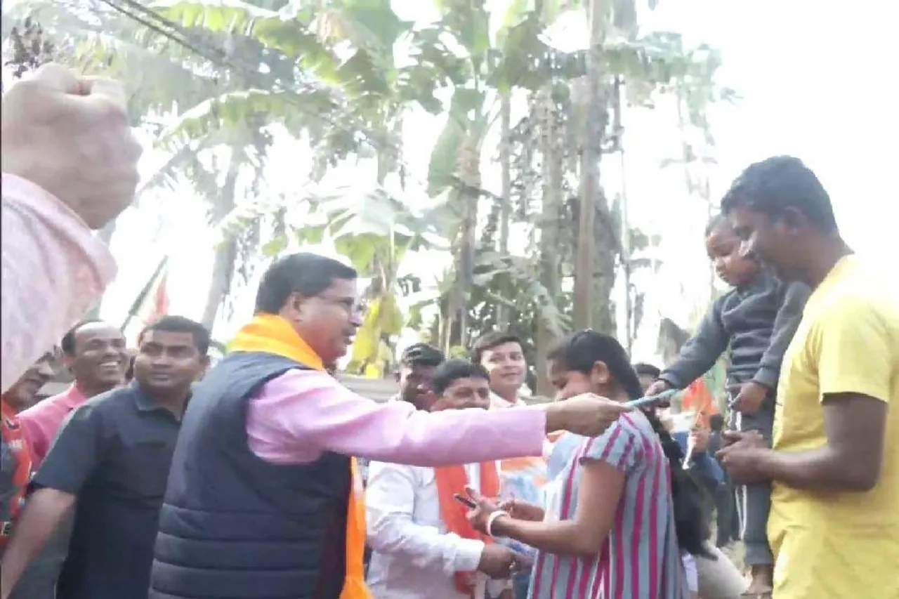 Tripura Assembly Elections: Chief Minister's door-to-door campaign