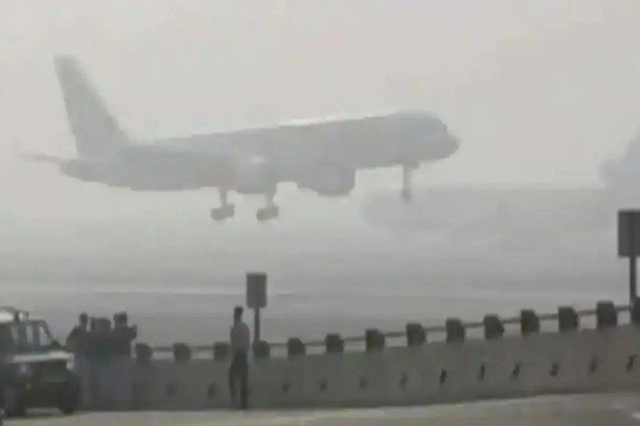 Delhi airport faces major disruptions amid foggy condition, over 100 flights delayed