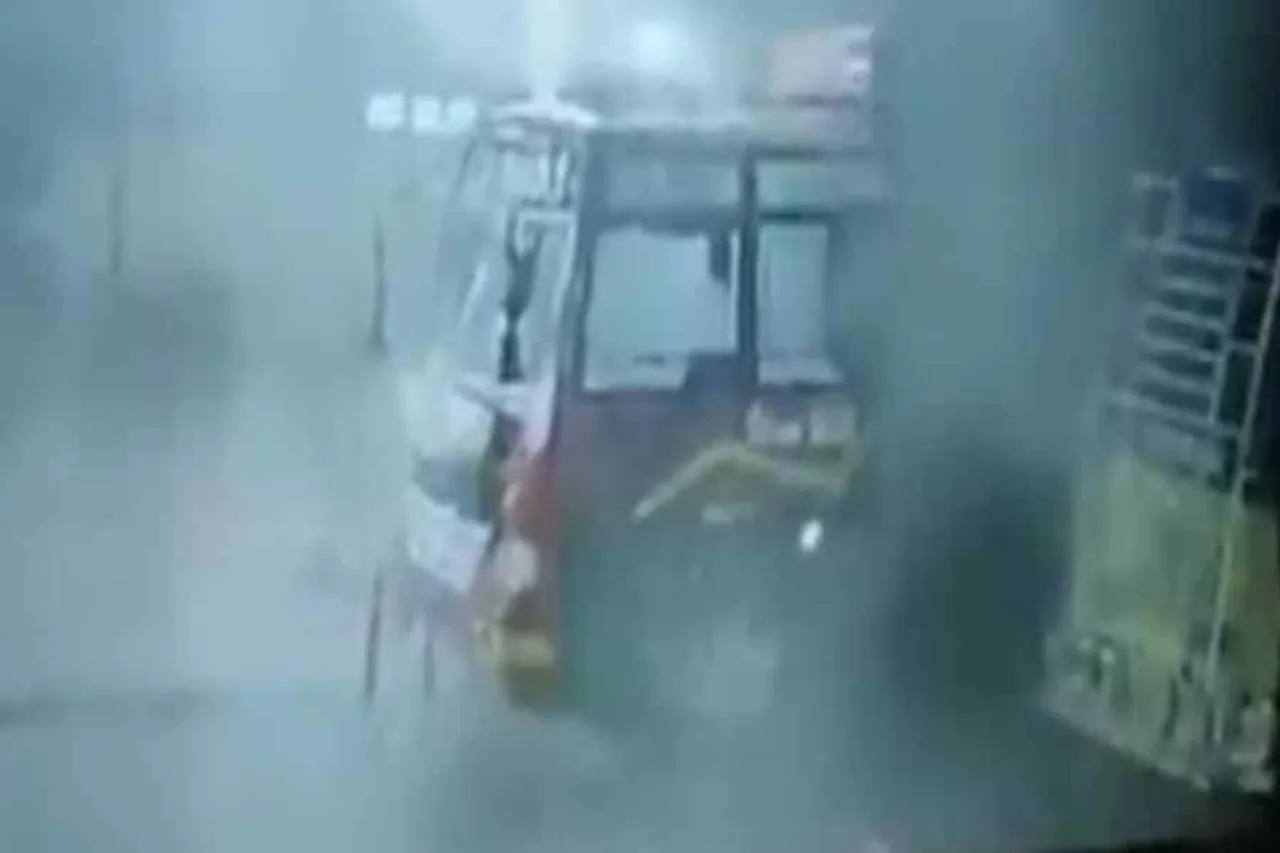 Explosion in passenger bus in Udhampur, watch video