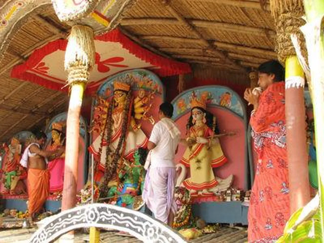 A touch of small durgatala in Vivekananda Sporting Ground