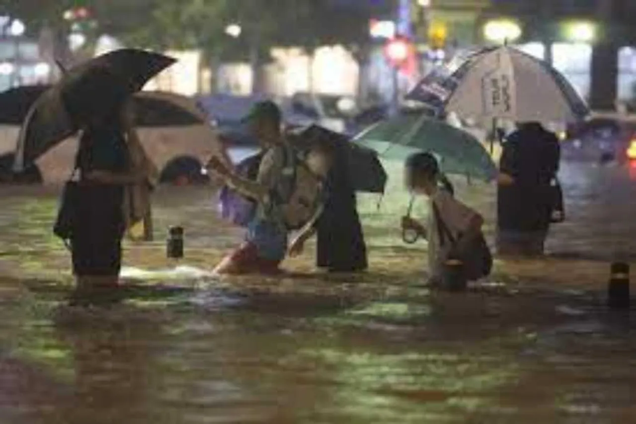 Record rain in South Korea, 9 dead, many missing