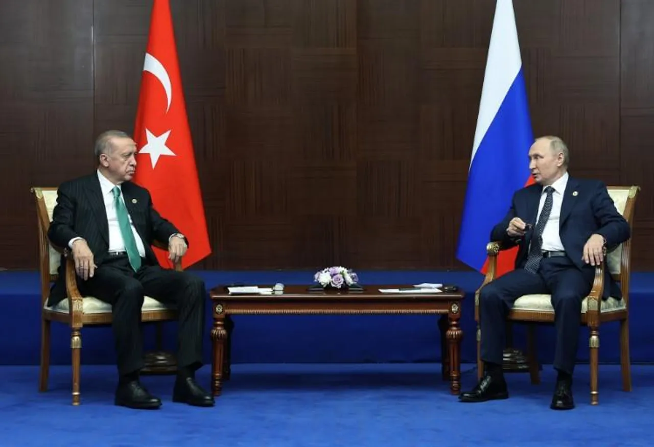Russia's Putin proposes "gas hub" plan to Turkey's Erdoğan