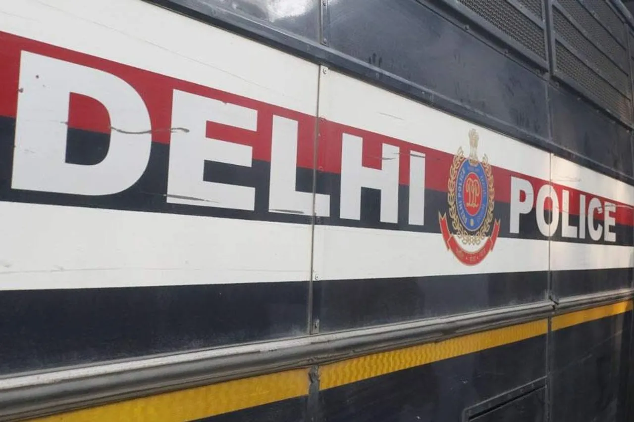 4 minors held for shooting at man in Delhi