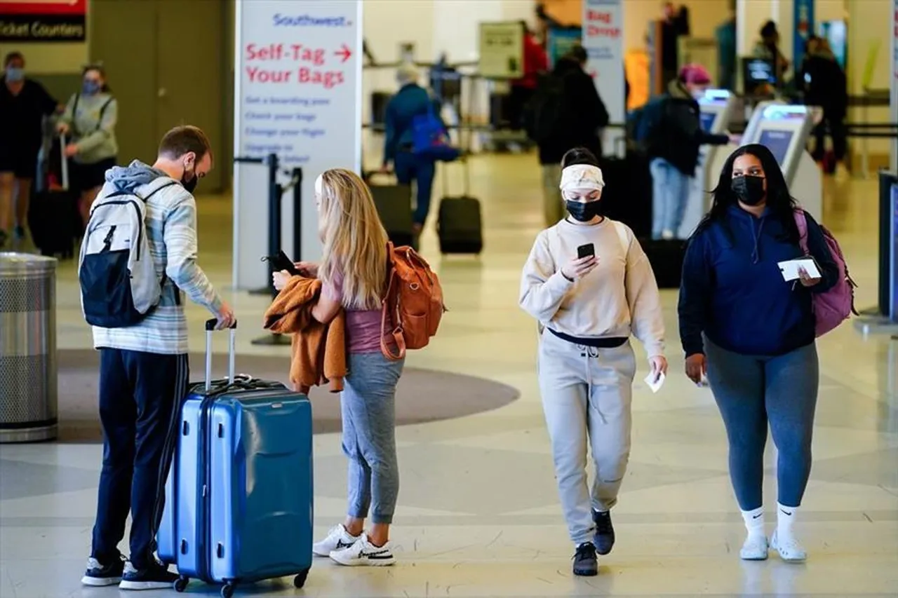 MORE CANADIANS EXPECTED TO BEGIN  TRAVELLING AMID EASED RESTRICTIONS.