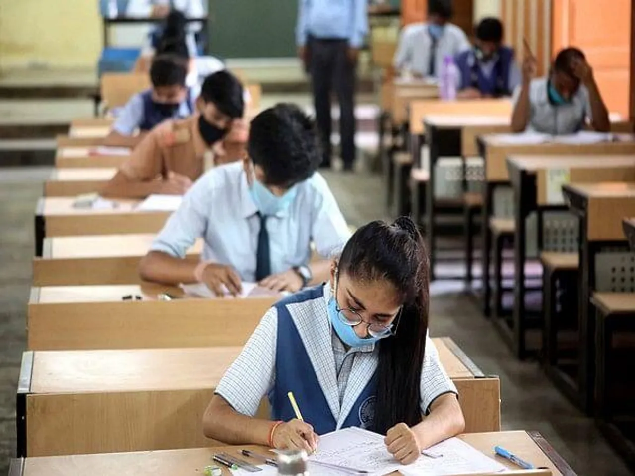 SC to hear plea seeking cancellation of Class X, XII offline exams