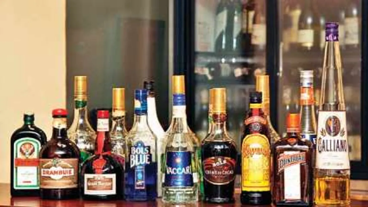 Delhi allows online liquor sale
