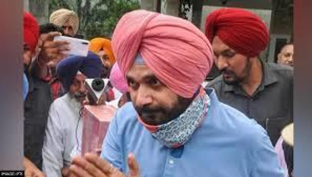Sidhu stopped in UP border
