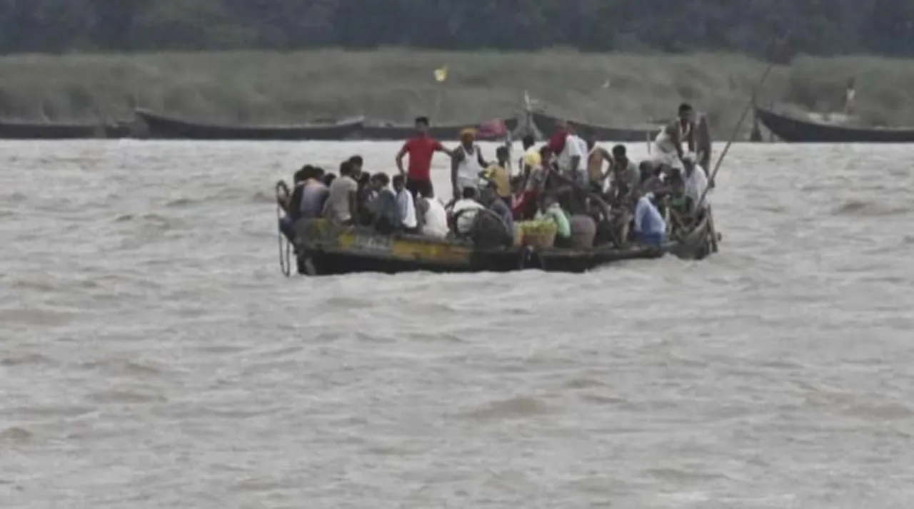 Boat capsize in bihar, Many dead
