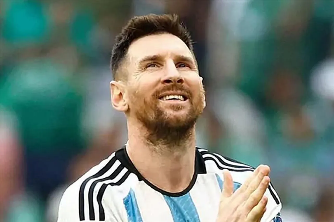 Lionel Scaloni has provided a major update on Lionel Messi's future