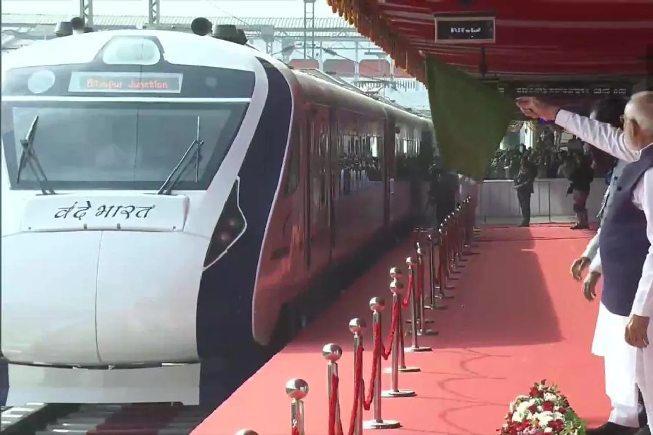Modi inaugurated Nagpur-Bilaspur Vande Bharat Express