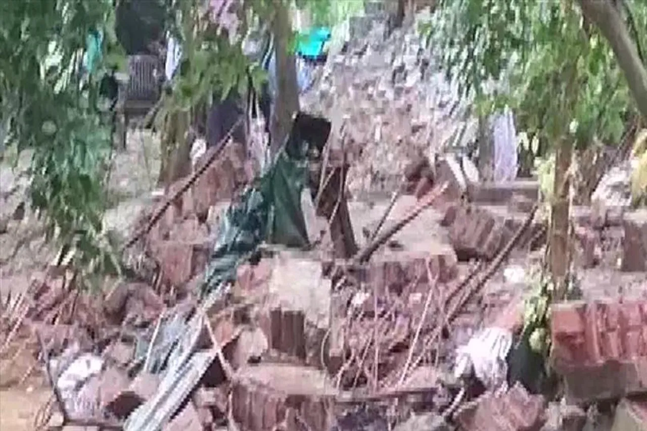 UP: Several workers killed in wall collapse due to heavy rains