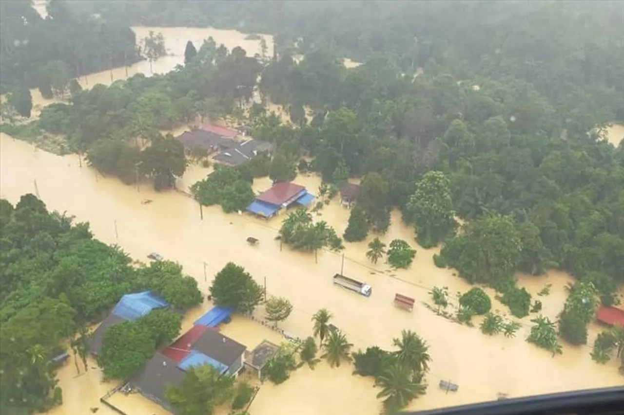 40,000 people displaced by floods in Malaysia