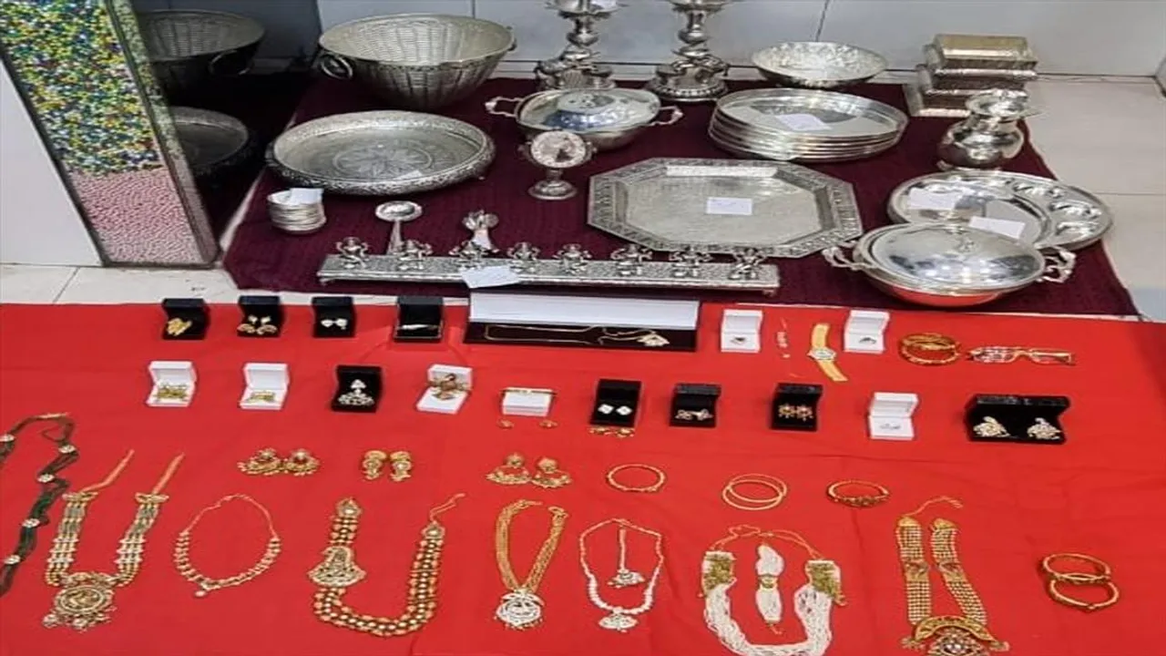 Gold, silver jewellery, Diamonds are recovered from an accused in TET paper scam case