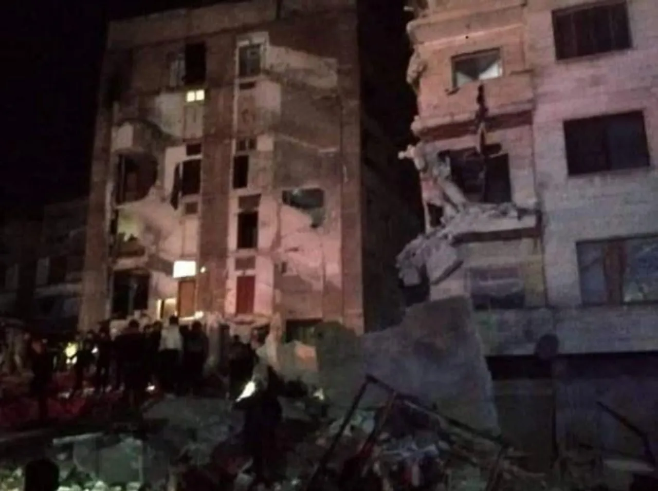 3 dead, 213 injured in two earthquakes in Turkey