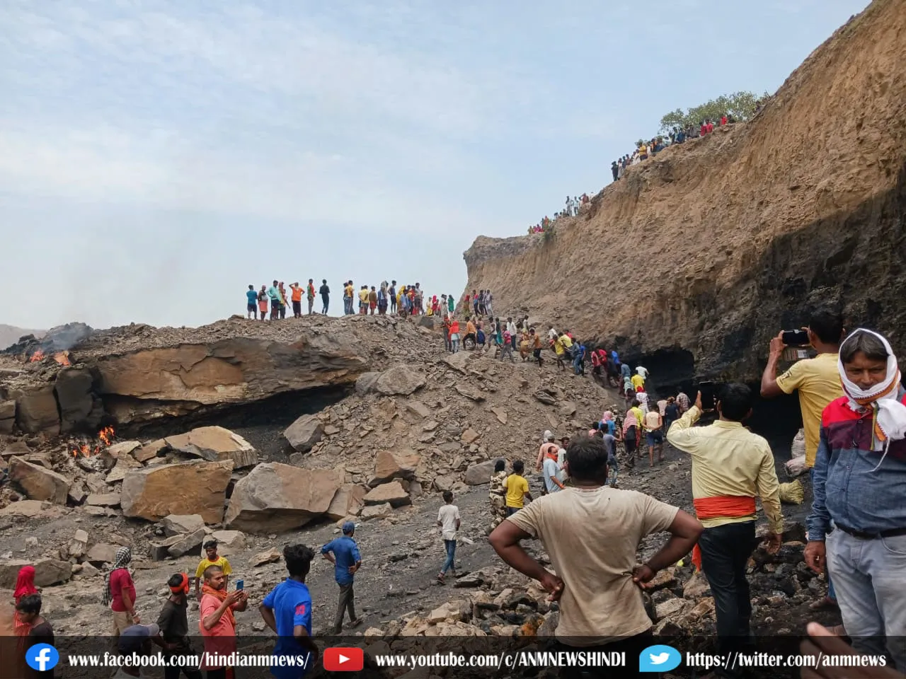 Big accident in Dhanbad: अवैध खनन के दौरान खदान धंसी, देखिये वीडियो