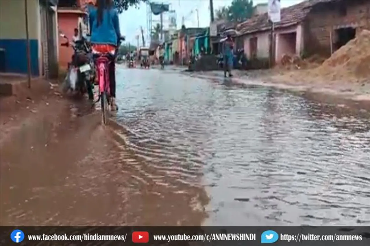 बारिश से पांडबेश्वर स्टेशन रोड में जलजमाव