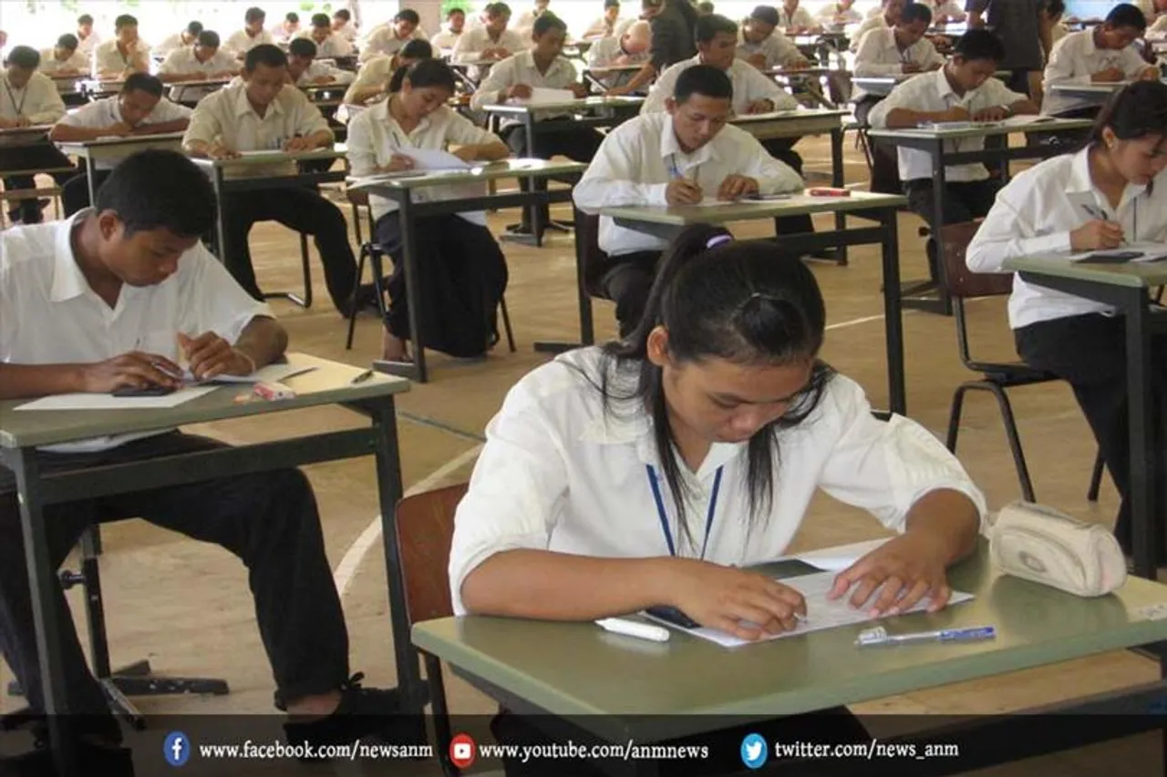 उत्तर प्रदेश में 10वीं, 12वीं की बोर्ड परीक्षा शुरू होते ही 4 लाख छात्र ड्रॉप आउट