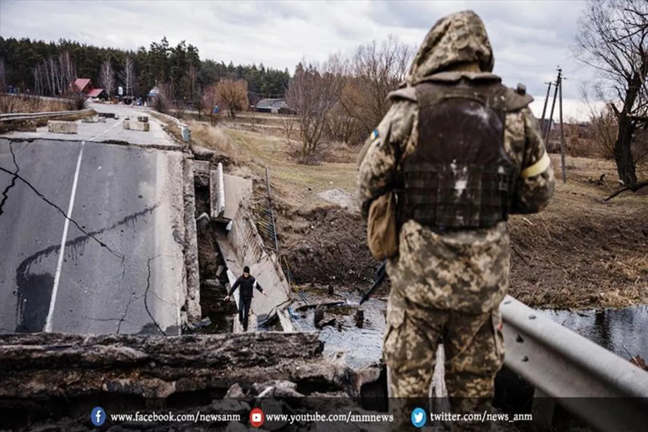 रूस नहीं रोकेगा यूक्रेन में अपना 'सैन्य अभियान