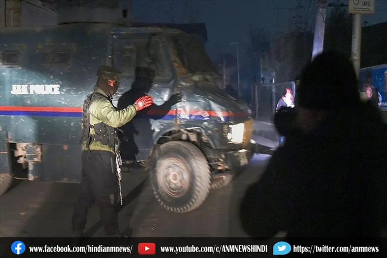 श्रीनगर बस हमले में शहीद हुए तीन पुलिसकर्मी