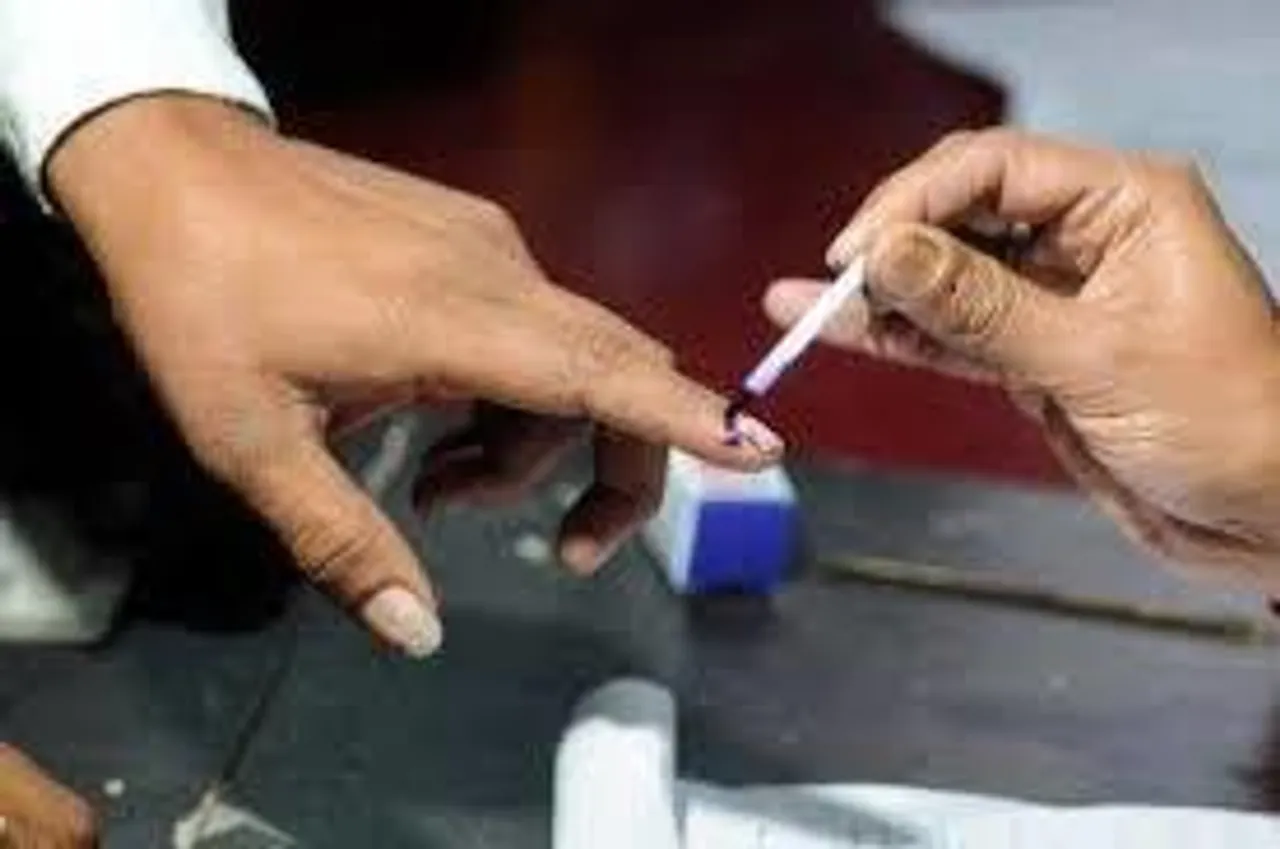 ओडिशा के पुरी में पीपली विधानसभा उपचुनाव के लिए वोटिंग शुरू