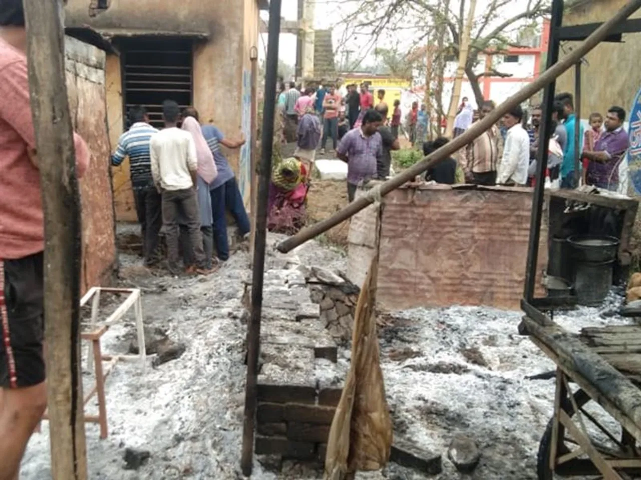 डिंडौरी के किसलपुरी में आग से एक महिला और दो बच्चे जिंदा जले