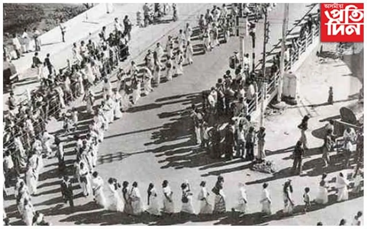 আজি শ্বহীদ দিৱস...
