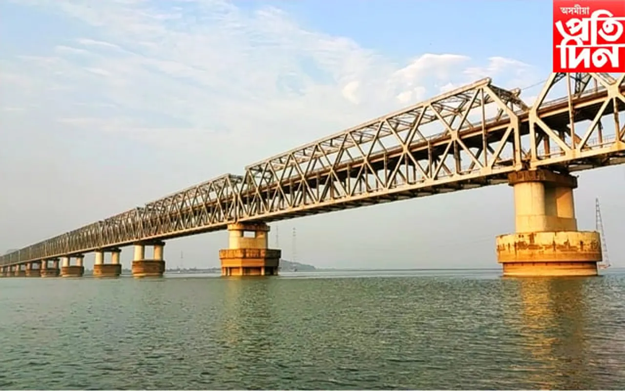 ব্রহ্মপুত্র নৈত জাঁপ যুৱতীৰ, উদ্ধাৰ হোৱা নাই পৰিচয়...