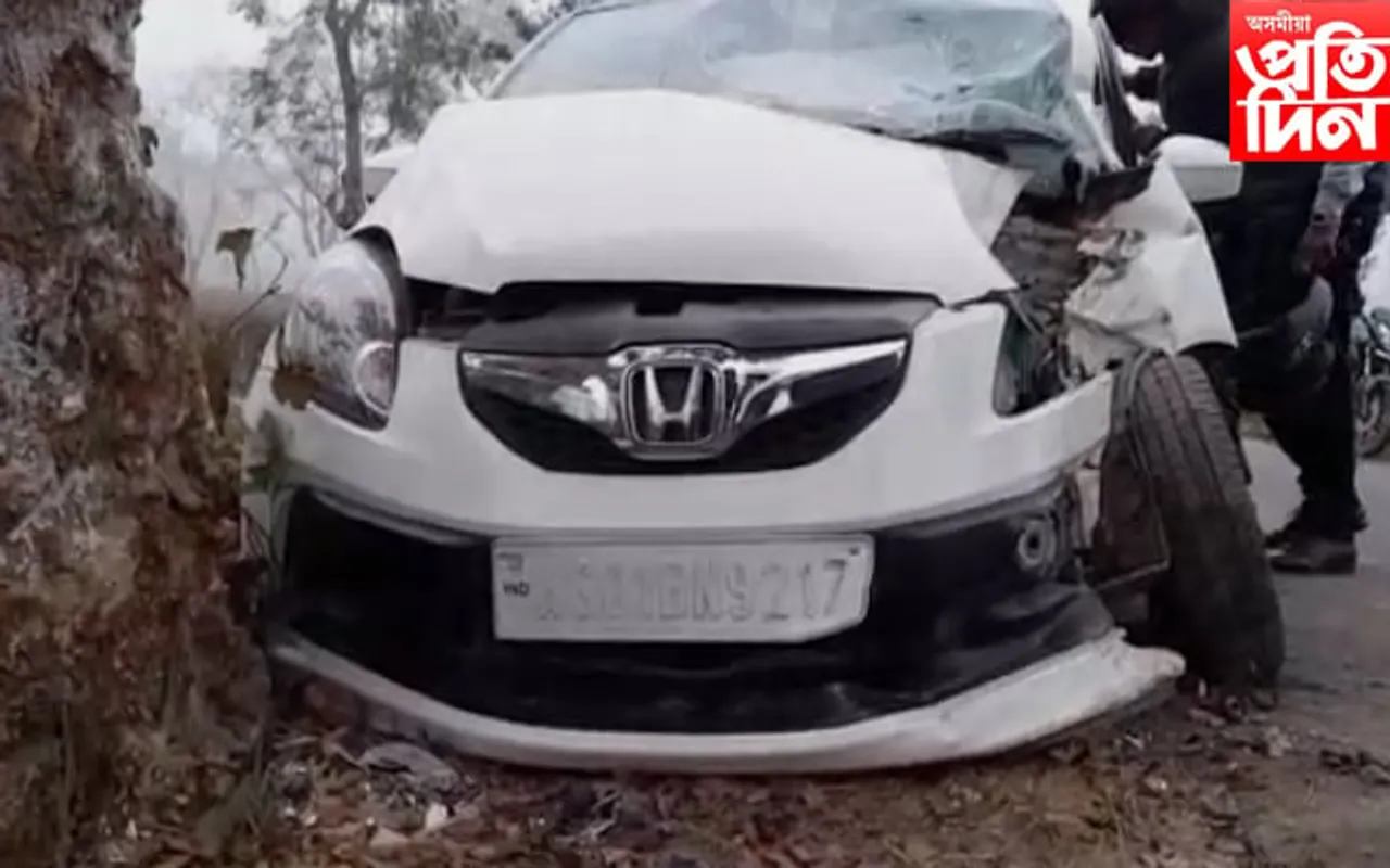 তিতাবৰত নিশা ভয়াবহ পথ দুৰ্ঘটনাত থিতাতে নিহত ২