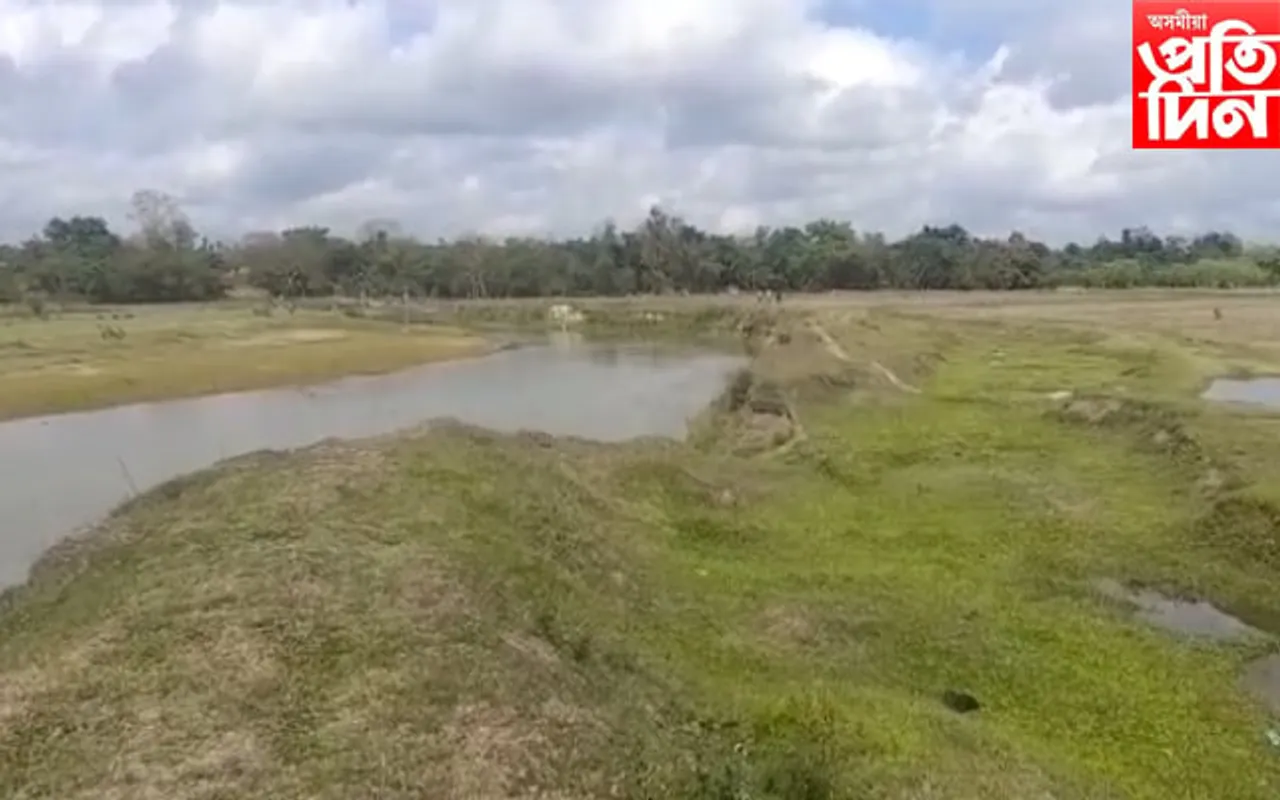 চতিয়াত নদীৰ গাইডবান্ধ আৰু দুৰ্নীতি...