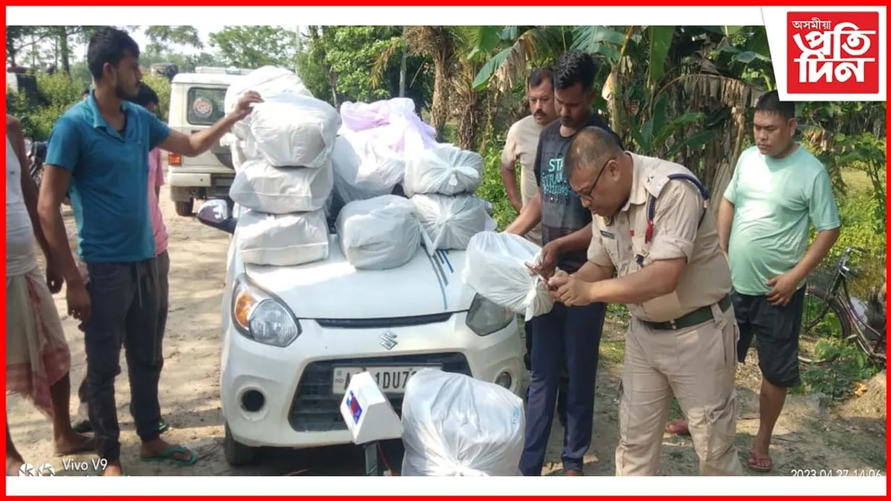 তামুলপুৰৰ দ্বাৰকুছিত গাঞ্জাসহ এল্ট বাহন জব্দ... 