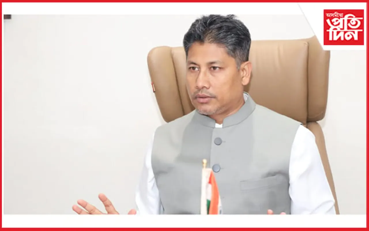 কাপোৰ খোলাটো যদি অপসংস্কৃতি হয়, তেন্তে ইয়াৰ মূল বাহক ভূপেন বৰাঃ পীযুষ হাজৰীকা