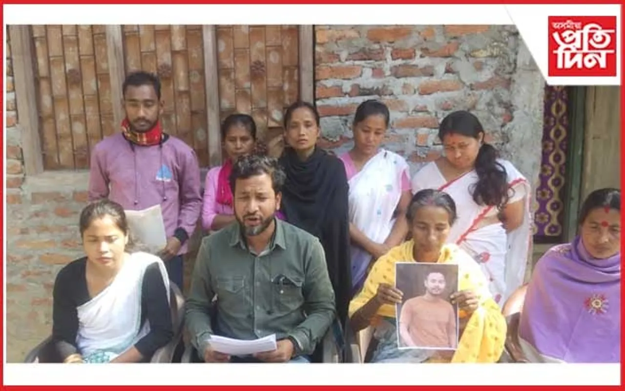 যোৰহাটৰ সেনা শিবিৰত গ্ৰেনেড বিস্ফোৰণ প্ৰসংগ : দোষী আৰক্ষীৰ বিৰুদ্ধে ব্যৱস্থা গ্ৰহণ কৰিবলৈ দাবী কৃষক মুক্তি সংগ্ৰাম সমিতিৰ