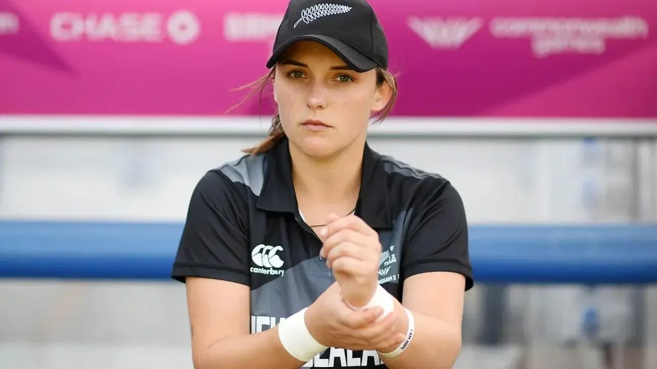 Amelia Kerr