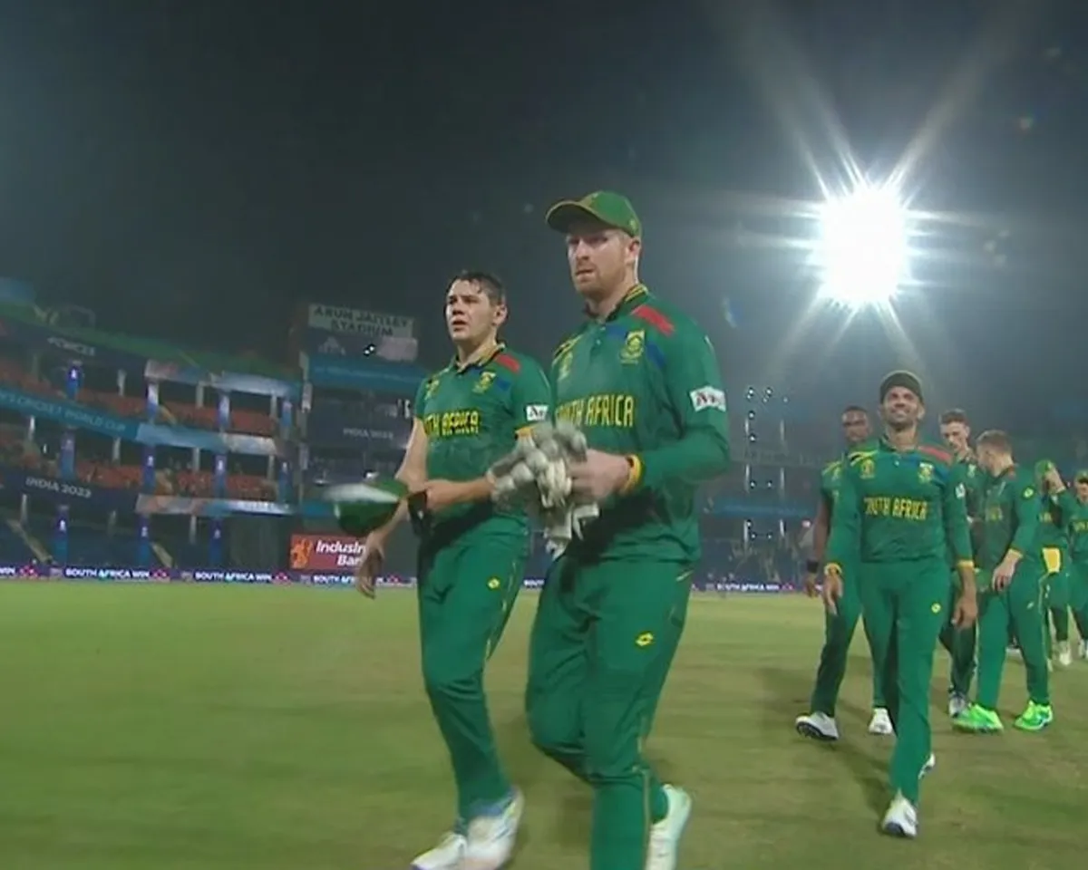 'Daniel Alexander kaha ho?' - Fans react as South Africa trash Sri Lanka by 102 runs in a high scoring contest in ODI World Cup 2023