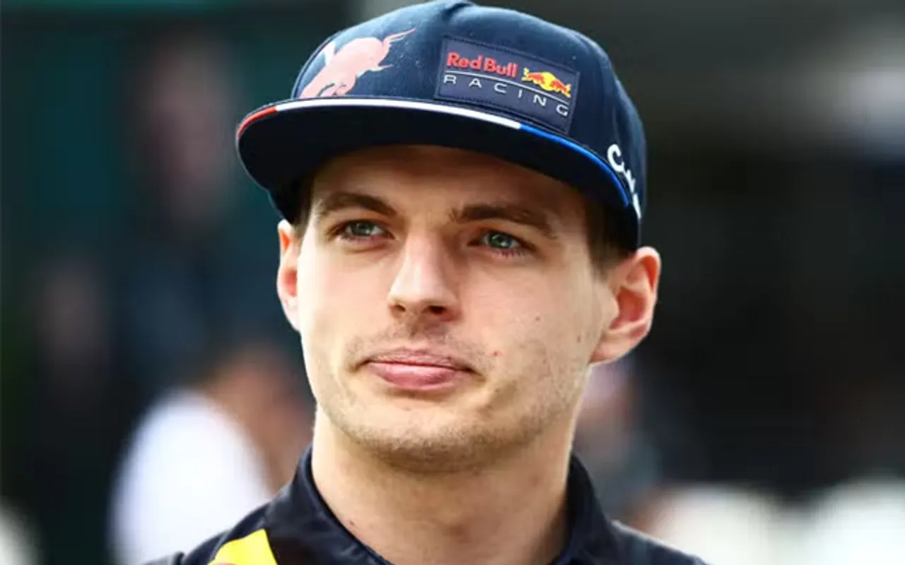 Max Verstappen urges fans not to throw smoke flares on racing tracks during the race
