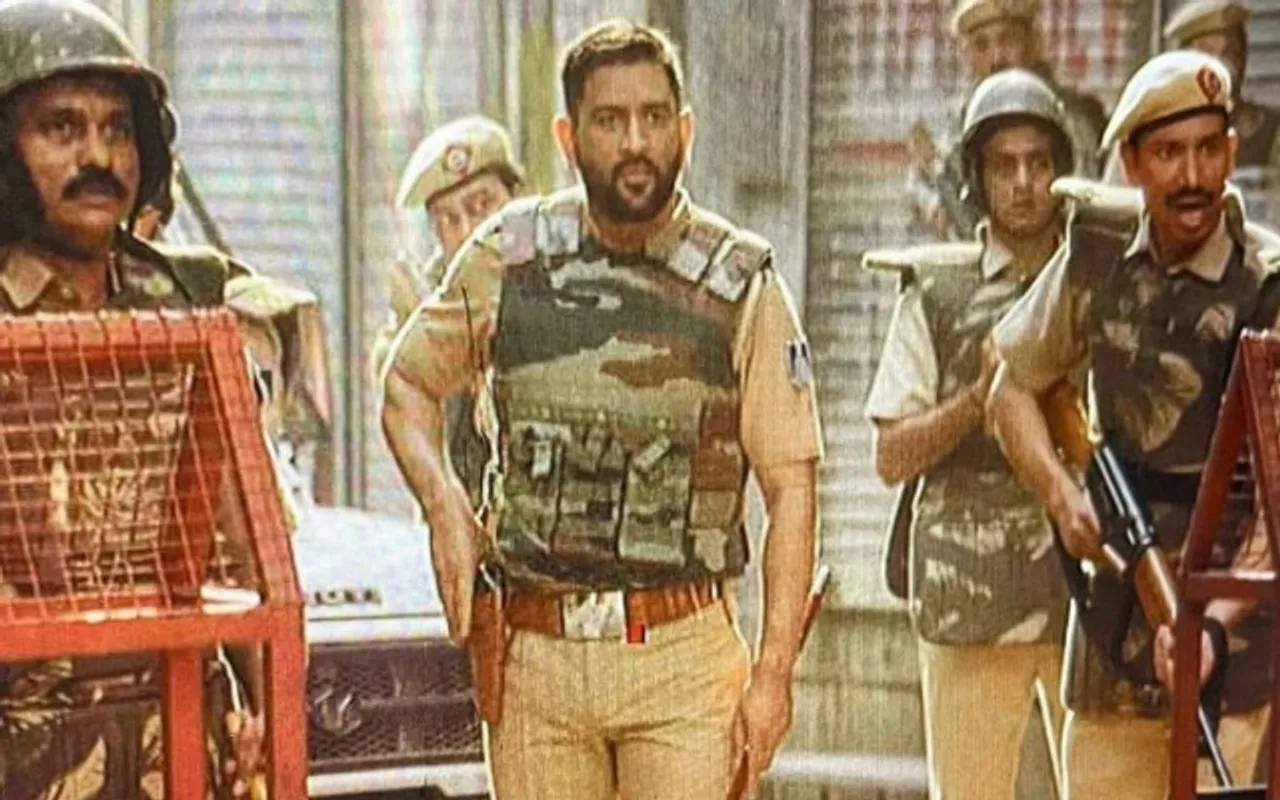 'Such a good actor piece' - MS Dhoni's image from ad featuring him as police official breaks internet