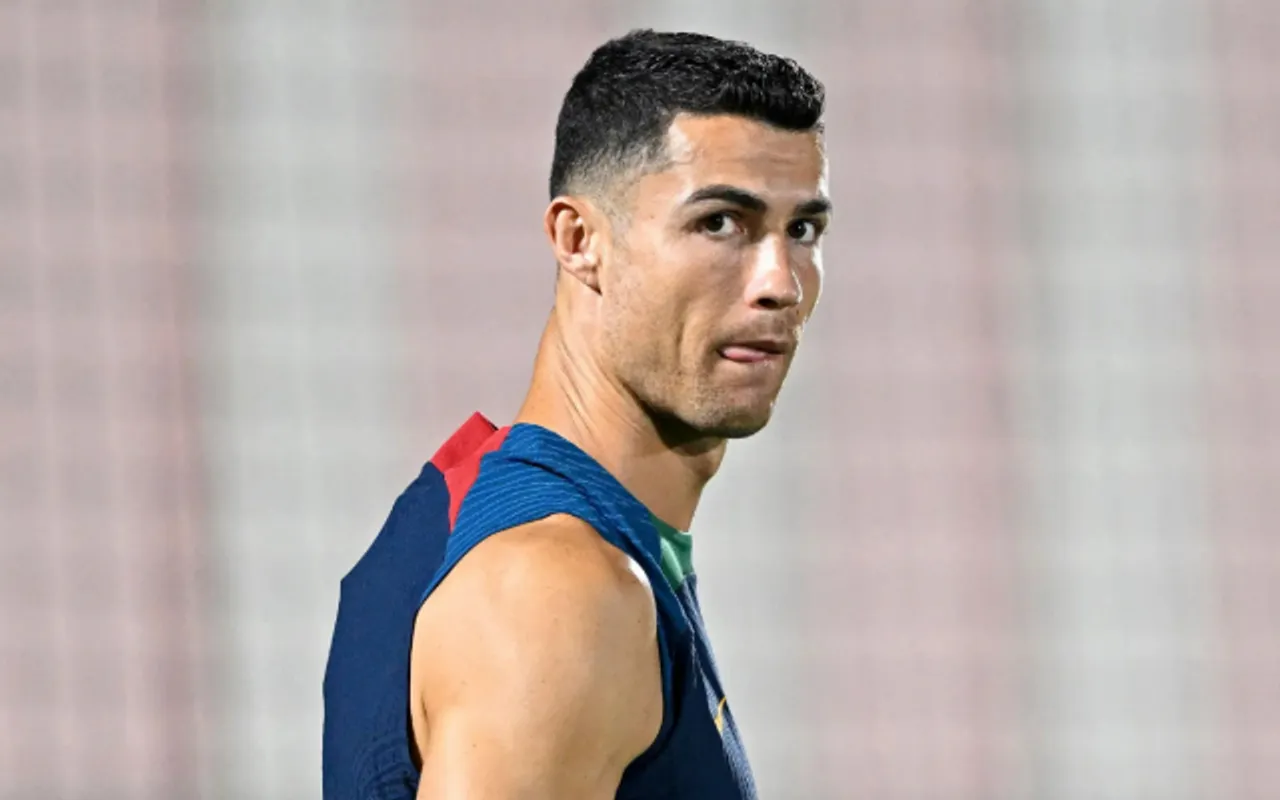 ‘Ronaldo prefers Oil Money over legacy’ - Fans go crazy after reports of Cristiano Ronaldo joining Al-Nassr make rounds