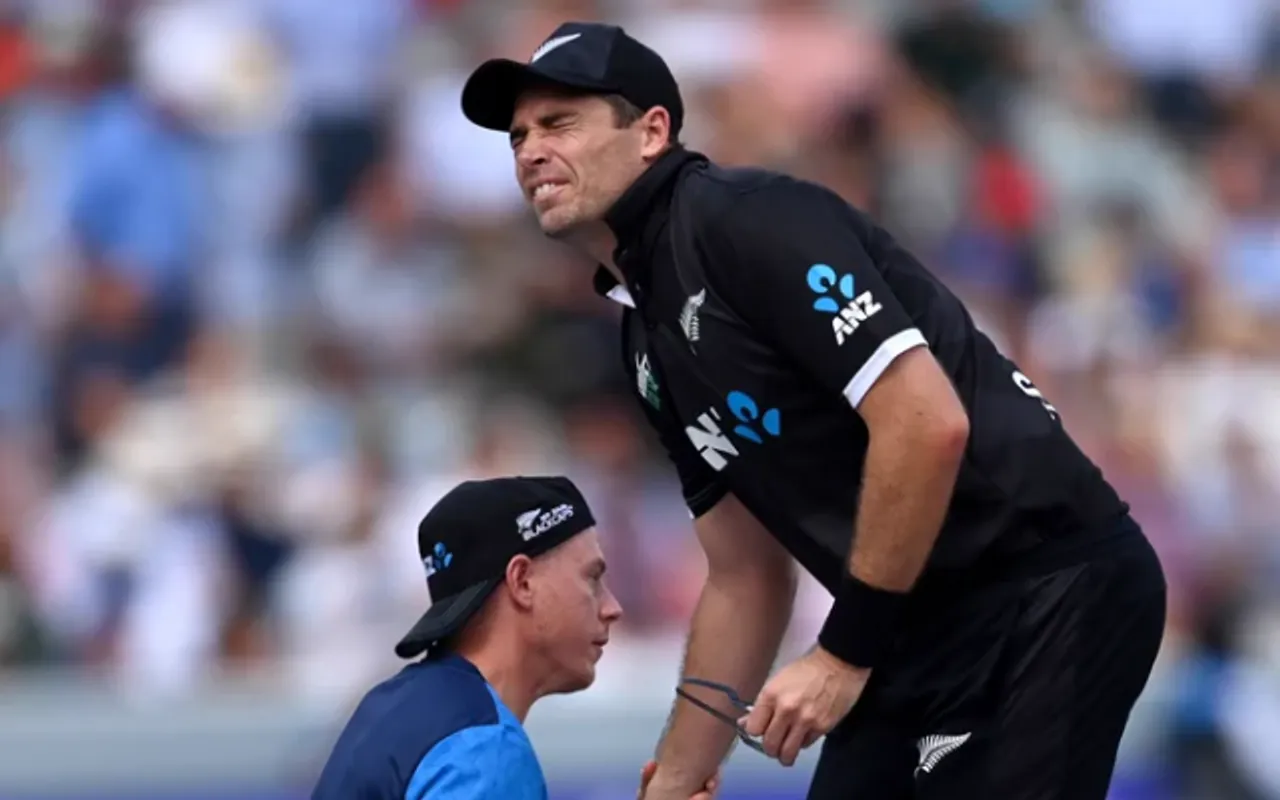 'Sab injured hi rahenge kya' - Fans react as star New Zealand pacer Tim Southee sustains thumb injury while attempting catch in 4th ODI against England