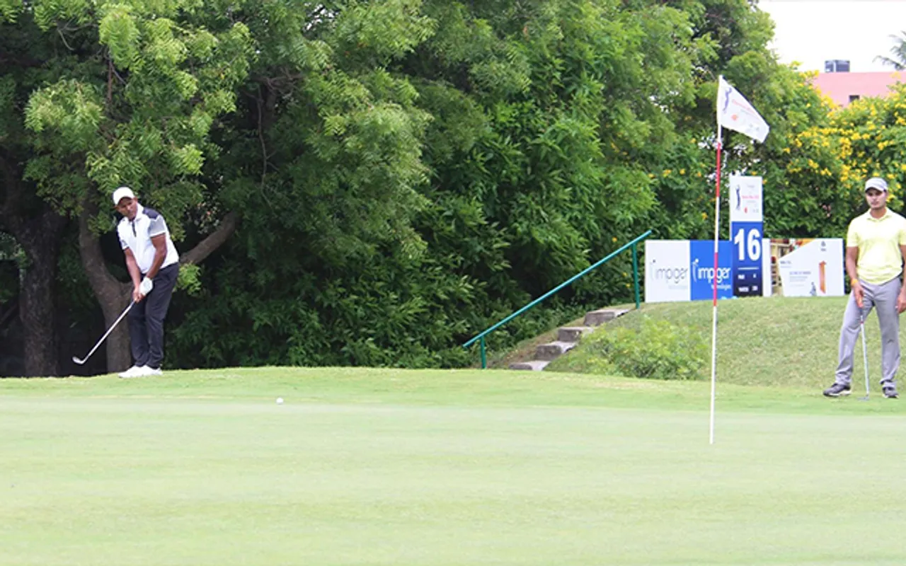 N Thangaraja in pole position, Manu Gandas and Abhijit Singh Chadha in pursuit on day three of Impiger Technologies presents Chennai Open 2022