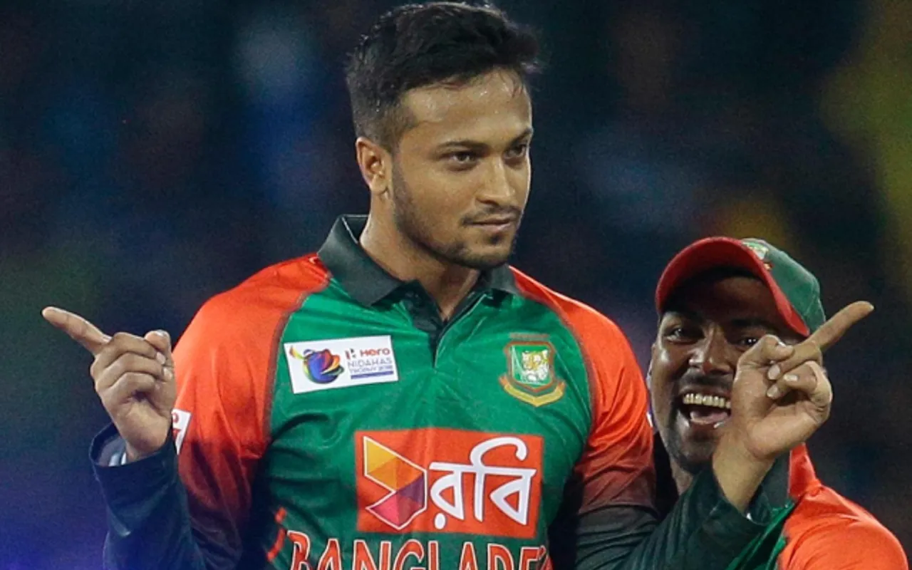 Watch: Shakib calls back Rahmat Shah after third umpire incorrectly gives him out