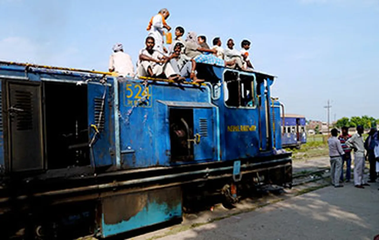 Discovery Channel journeys on subcontinent's cross-border trains