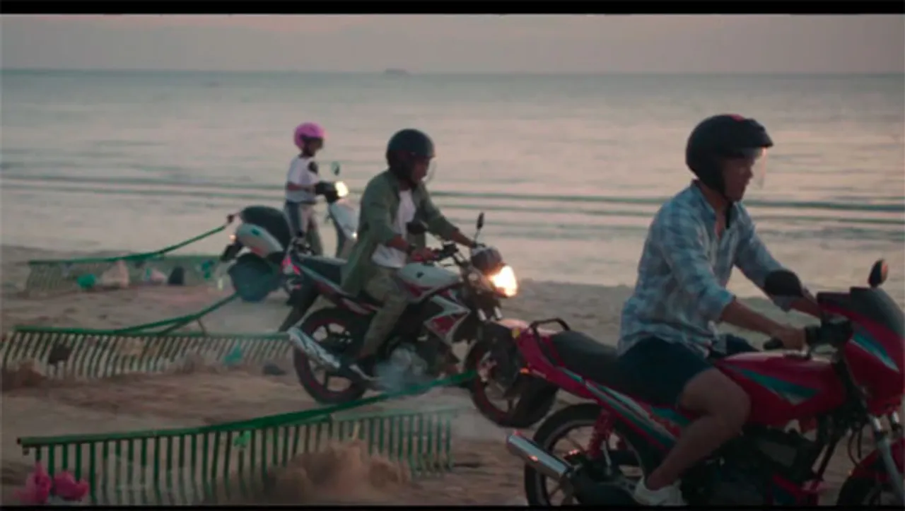 Castrol Activ encourages the idea 'Be the change you want to see'