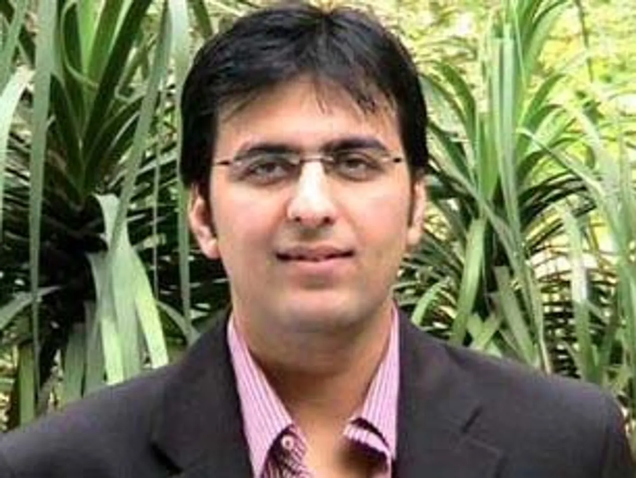 Ritesh Singh, Business Head - India, SMG Digital, puts in his papers