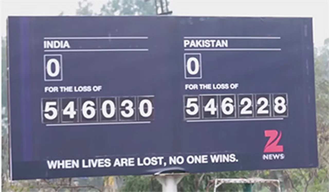 Zee News-DDB MudraMax 'Misunderstood Scoreboard' catches onlookers off-guard