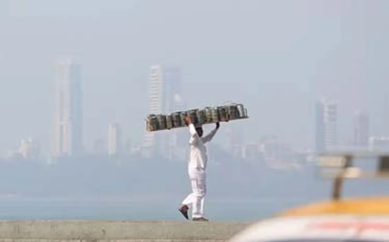 Siemens kicks off digital campaign with the story of Mumbai's dabbawalas