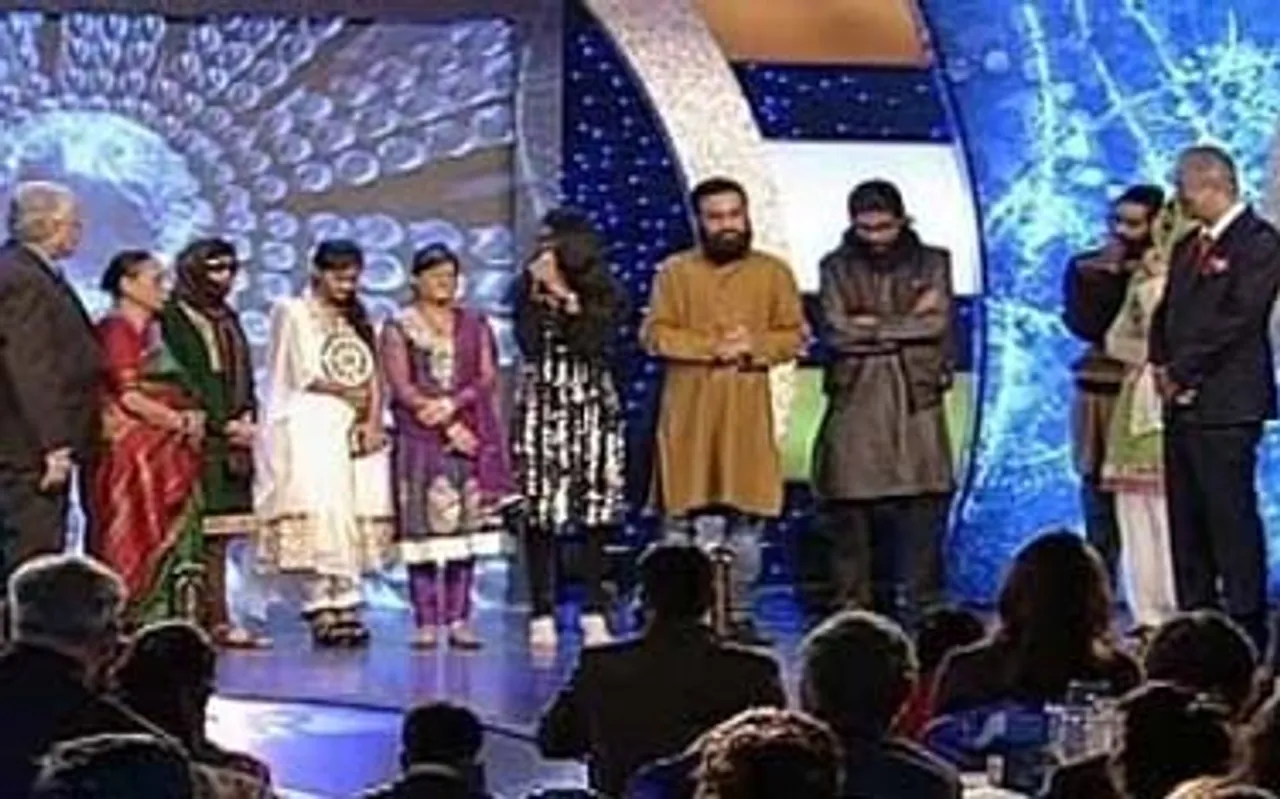 CNN-IBN honours extraordinary achievers of 2013 with Indian of the Year