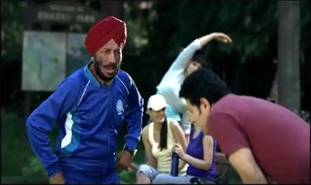 Zandu Kesari Jivan runs with the 'Flying Sikh' Milkha Singh