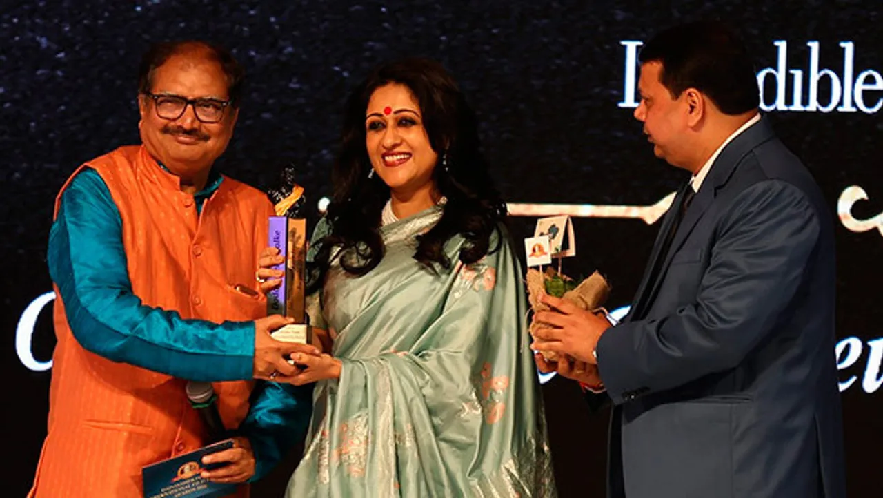 Nisha Narayanan honoured as 'Business Leader of the Year' at Dadasaheb Phalke International Film Festival 2020